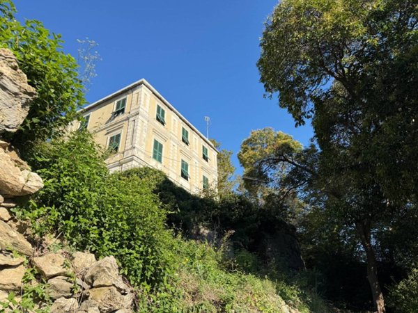 appartamento in vendita a Genova in zona Bolzaneto
