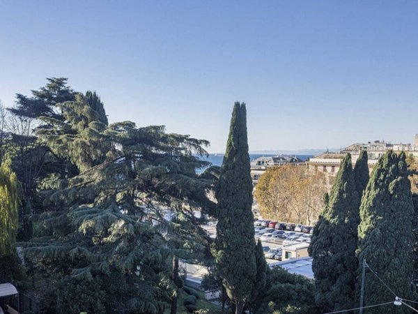 appartamento in vendita a Genova in zona Albaro