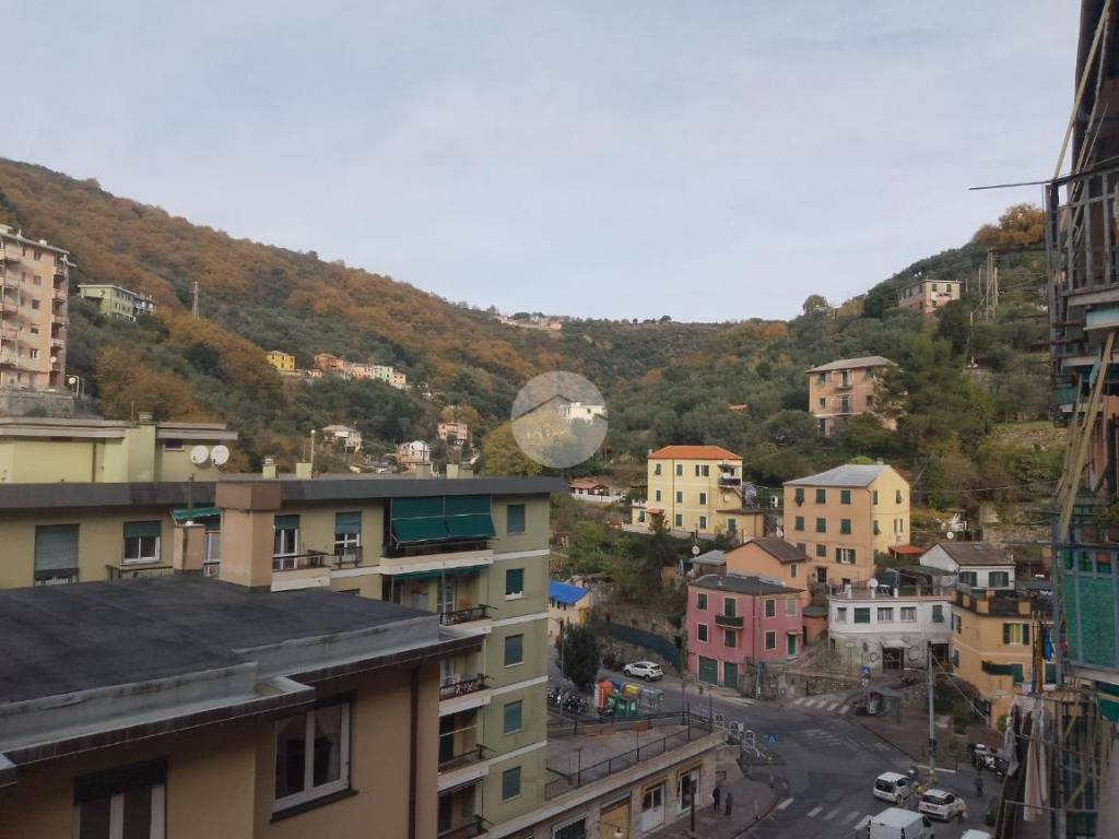 appartamento in vendita a Genova in zona Quezzi