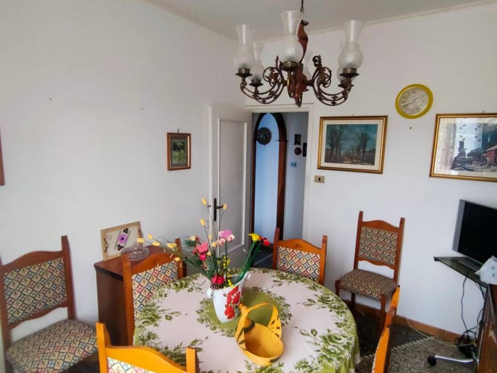 appartamento in vendita a Genova in zona Pontedecimo