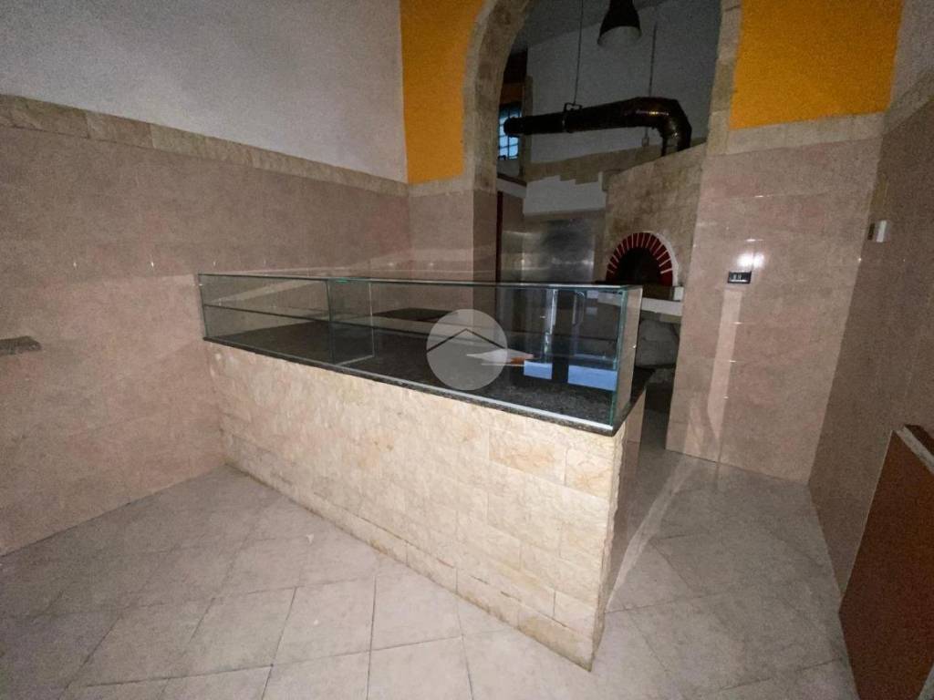 negozio in vendita a Genova in zona Sestri Ponente