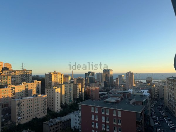 appartamento in vendita a Genova in zona Sampierdarena