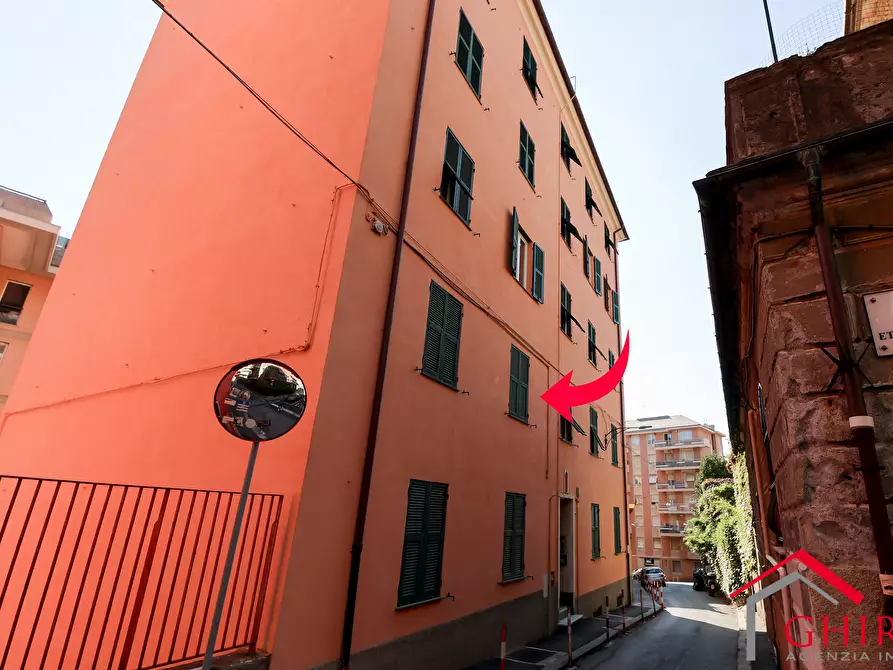 appartamento in vendita a Genova in zona Sestri Ponente