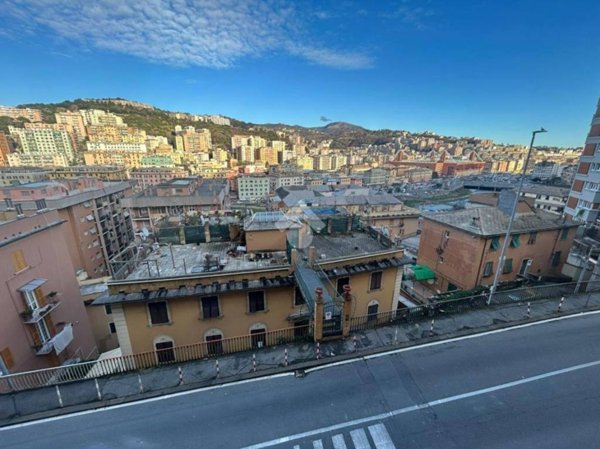 appartamento in vendita a Genova in zona Staglieno