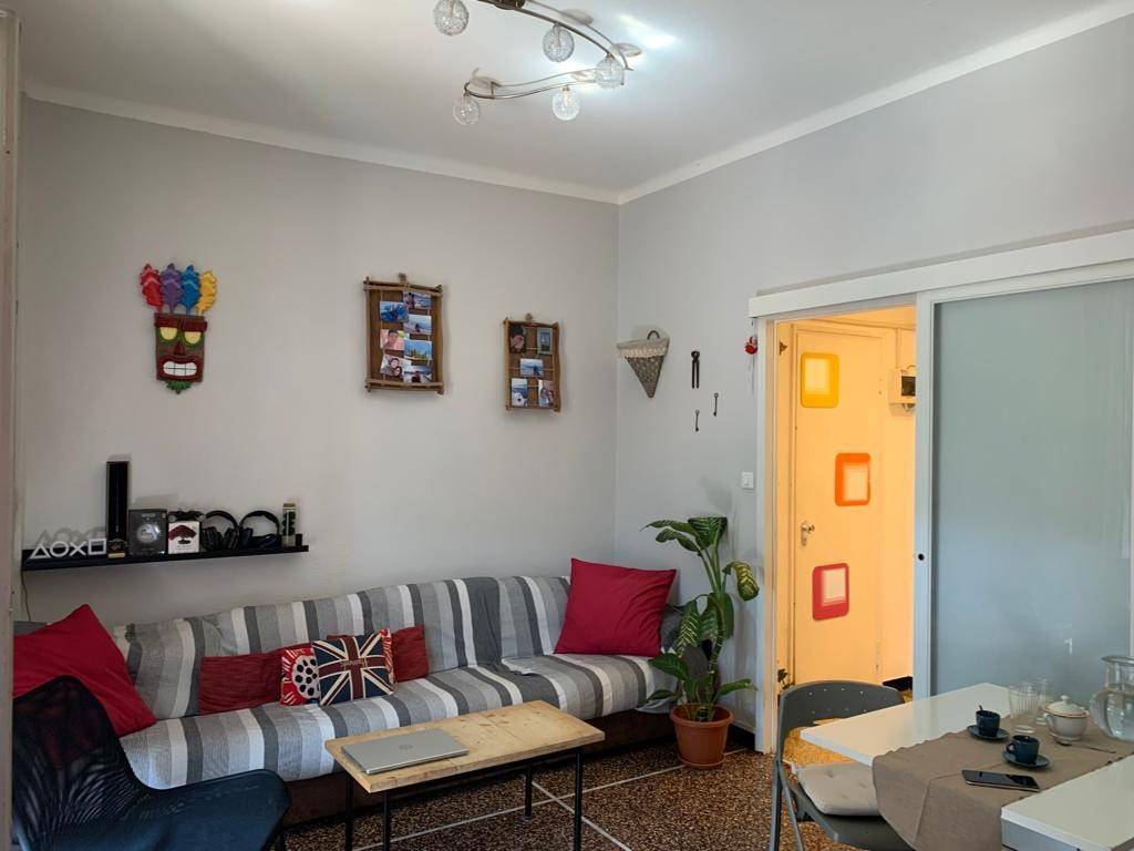 appartamento in vendita a Genova in zona Molassana