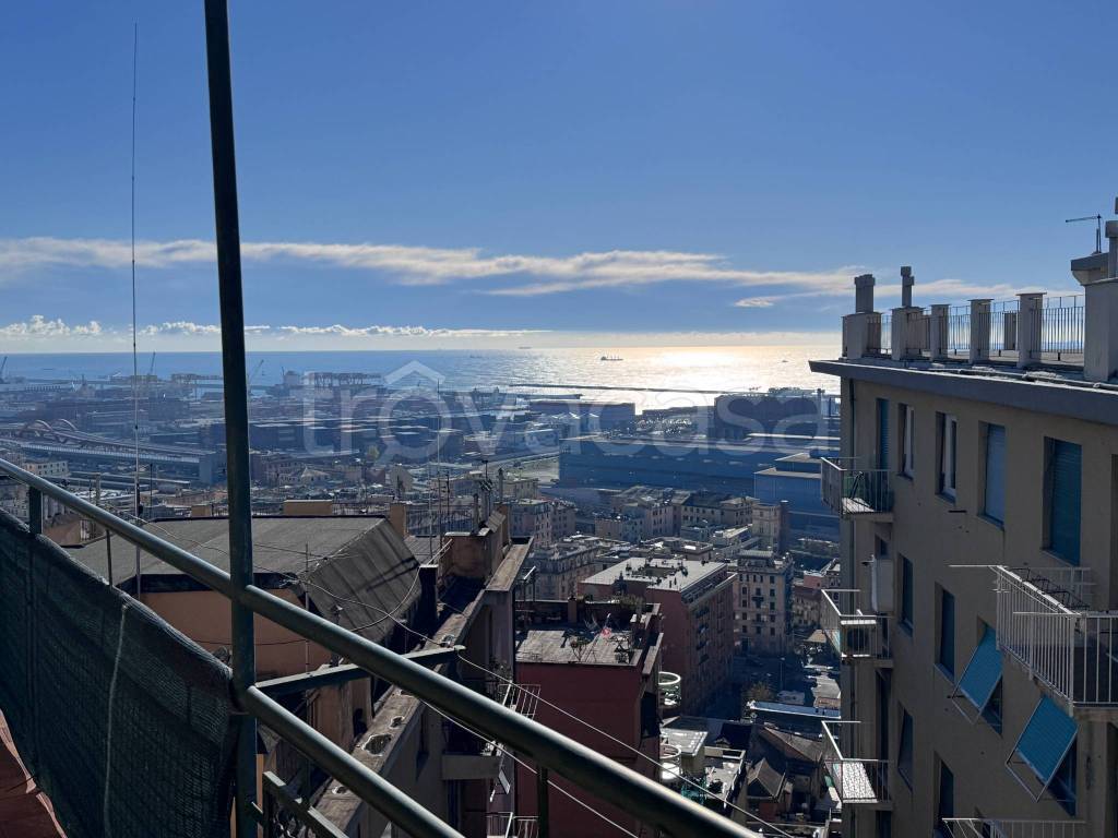 appartamento in vendita a Genova in zona Cornigliano