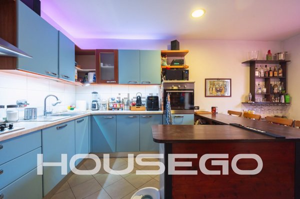 appartamento in vendita a Genova in zona Sestri Ponente