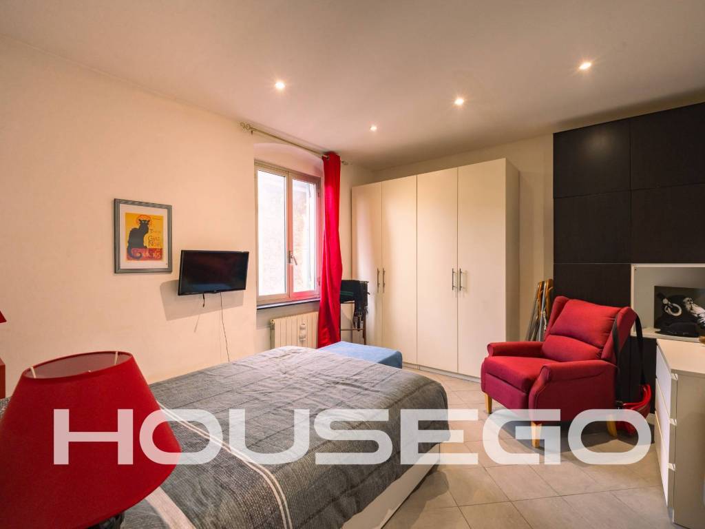 appartamento in vendita a Genova in zona Sestri Ponente