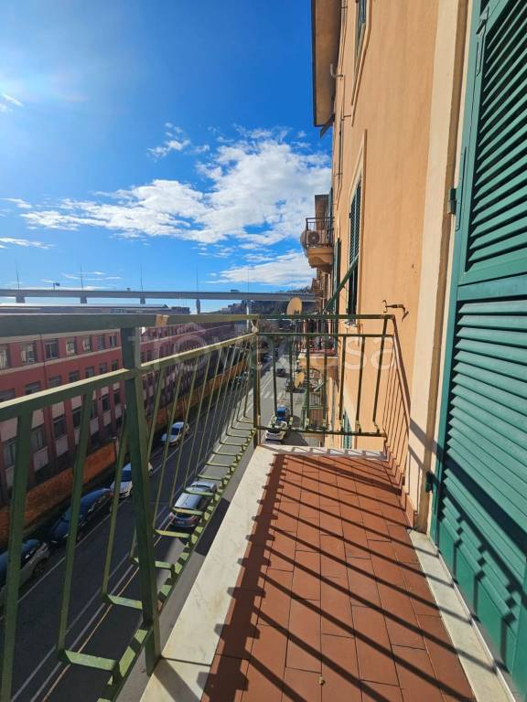 appartamento in vendita a Genova in zona Cornigliano