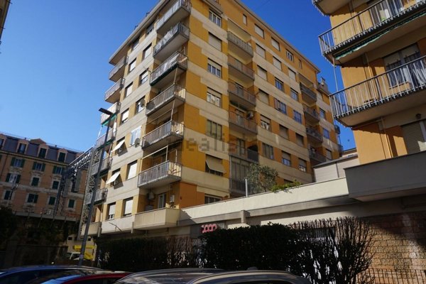 appartamento in vendita a Genova in zona Sampierdarena