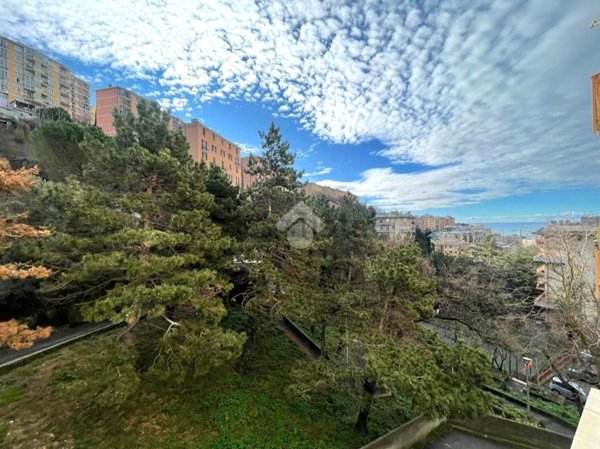 appartamento in vendita a Genova in zona Oregina