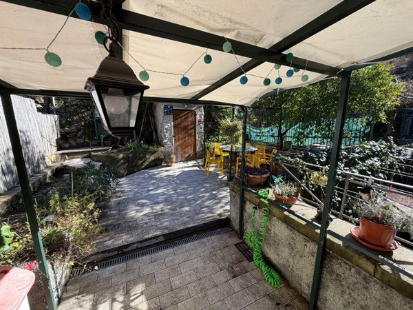 appartamento in vendita a Genova in zona Castelletto