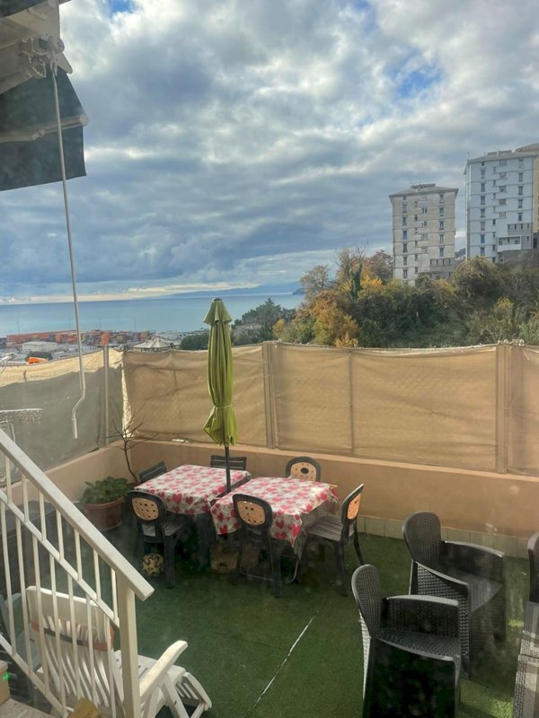 appartamento in vendita a Genova in zona Palmaro / Pra'