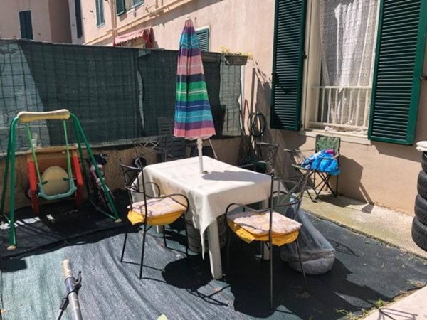 appartamento in vendita a Genova in zona Palmaro / Pra'