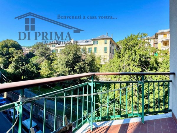 appartamento in vendita a Genova in zona Sestri Ponente