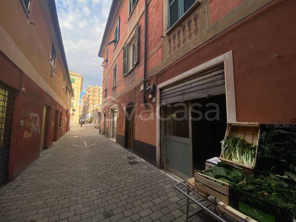 appartamento in vendita a Genova in zona Sampierdarena