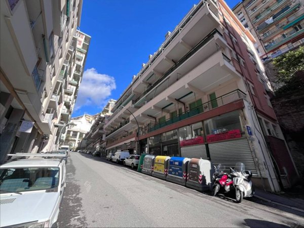 appartamento in vendita a Genova in zona Lagaccio / Granarolo