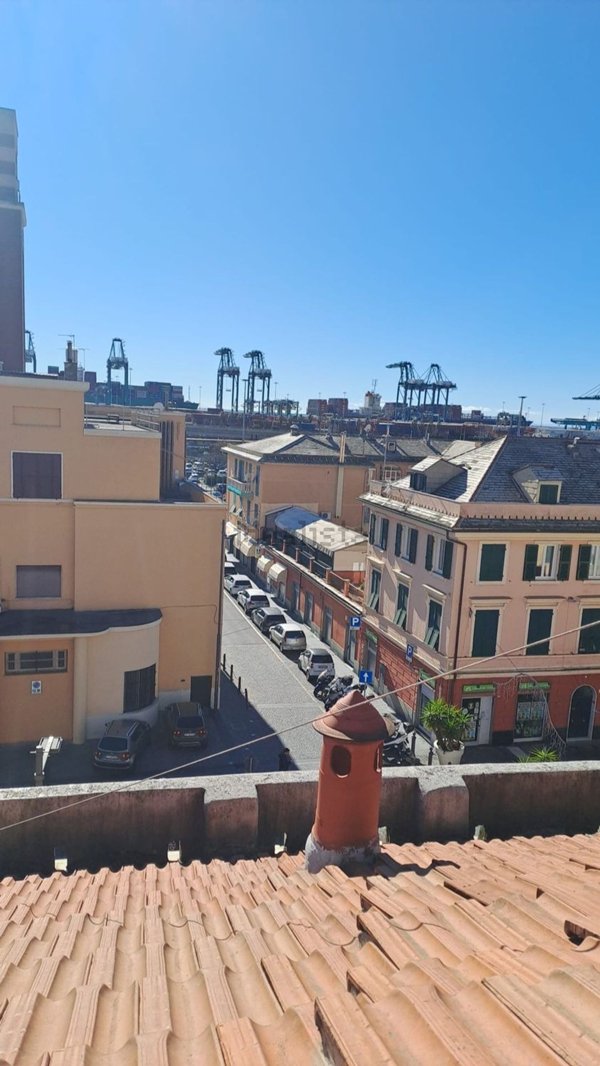 appartamento in vendita a Genova in zona Palmaro / Pra'