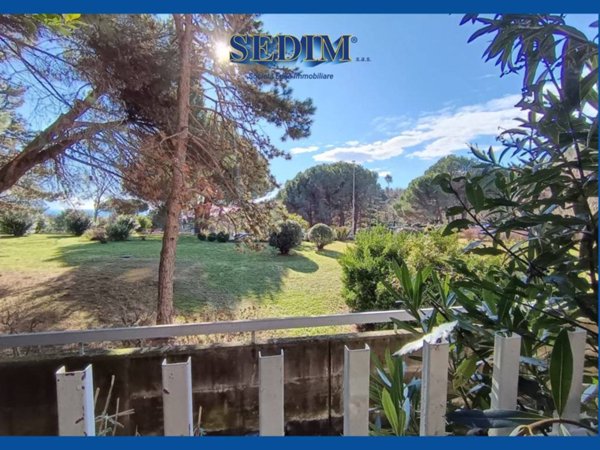 appartamento in vendita a Genova in zona Pegli