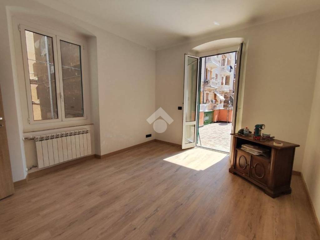 appartamento in vendita a Genova in zona Sestri Ponente