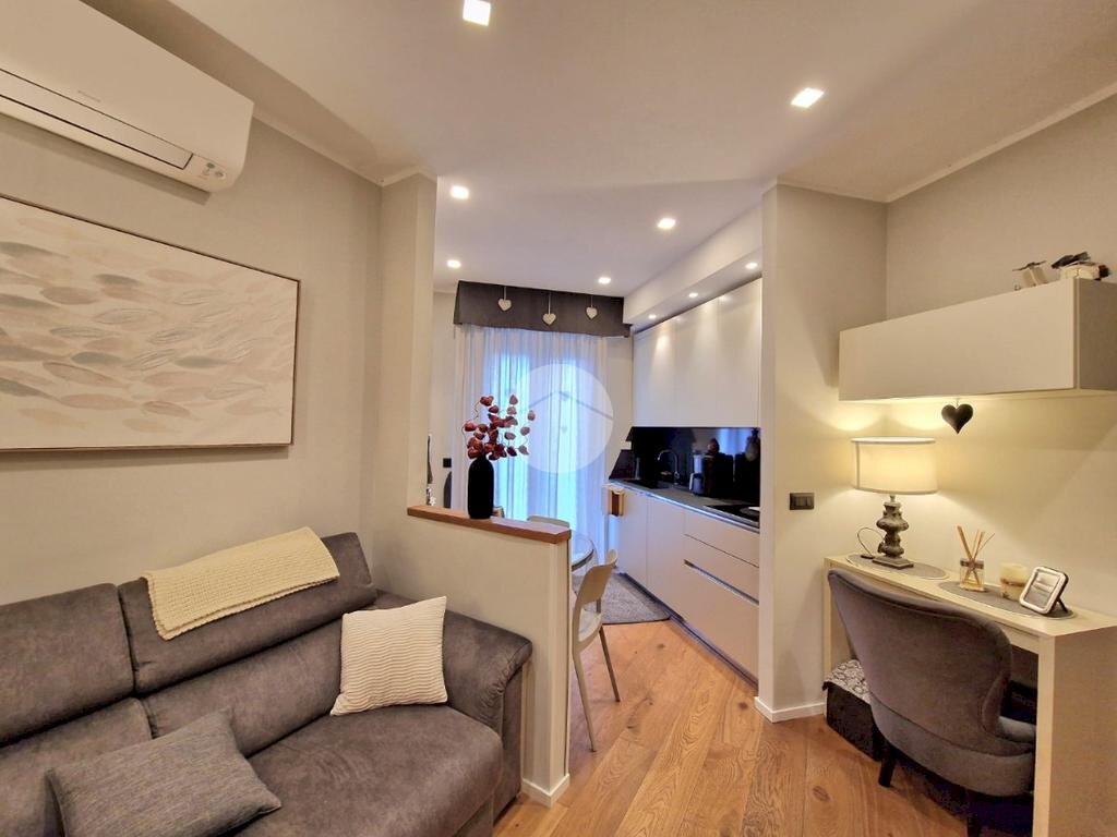 appartamento in vendita a Genova in zona Palmaro / Pra'