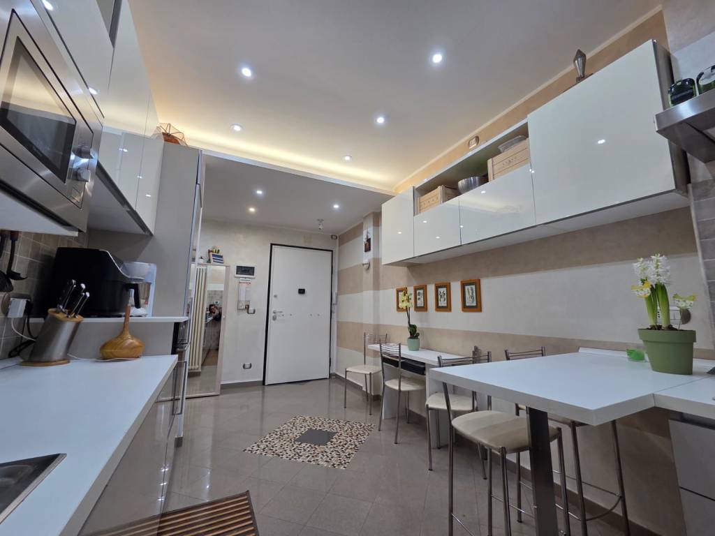 appartamento in vendita a Genova in zona Marassi