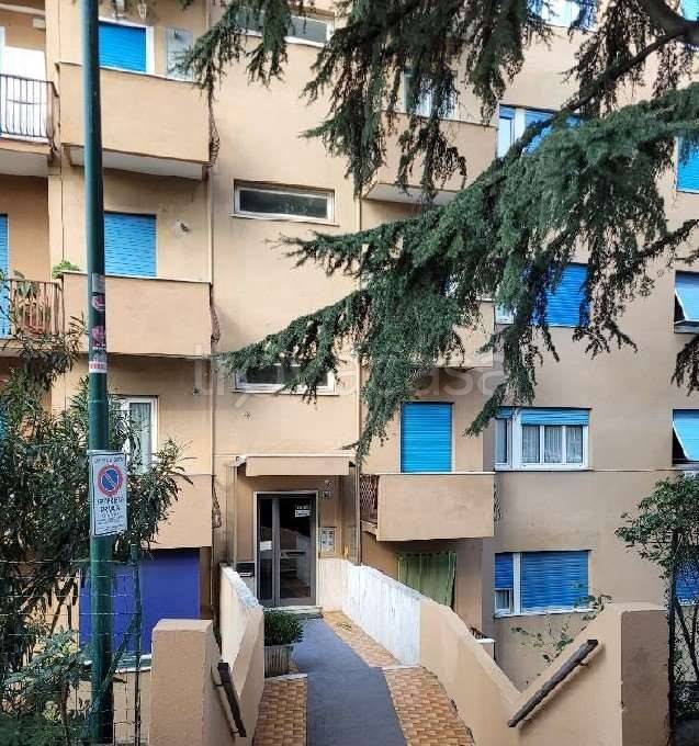 appartamento in vendita a Genova in zona Sestri Ponente