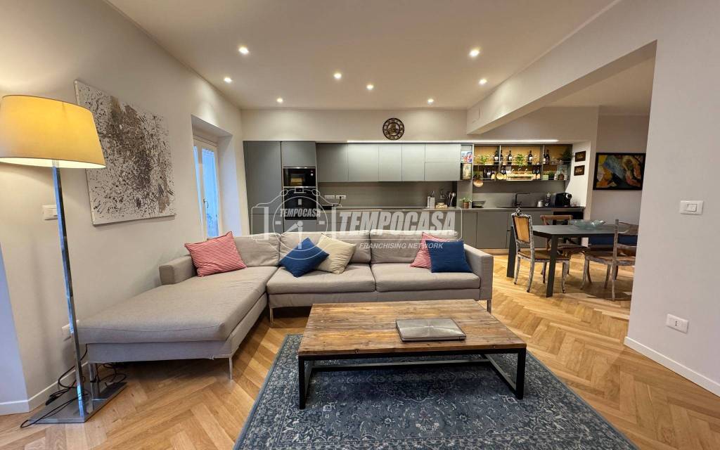 appartamento in vendita a Genova in zona Foce