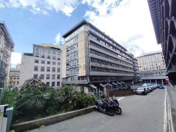 appartamento in vendita a Genova in zona Portoria / Piccapietra