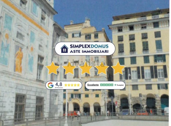 appartamento in vendita a Genova in zona Sottoripa / Maddalena / Molo