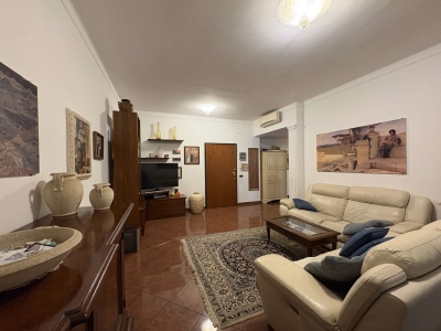 appartamento in vendita a Genova in zona Sestri Ponente