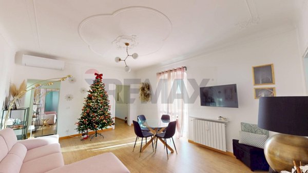 appartamento in vendita a Genova in zona Sestri Ponente