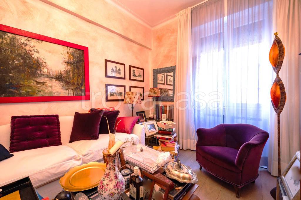 appartamento in vendita a Genova in zona Foce