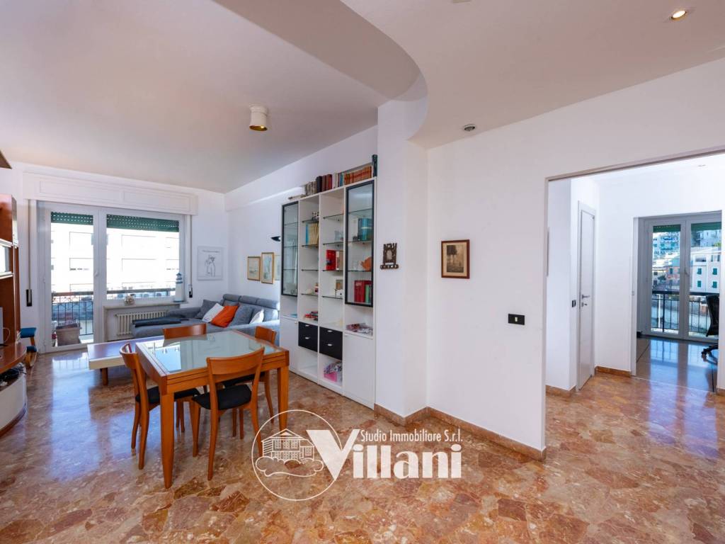 appartamento in vendita a Genova in zona Sturla