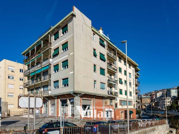 appartamento in vendita a Genova in zona Sturla