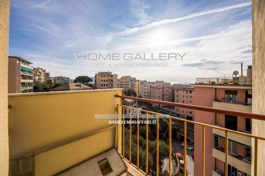 appartamento in vendita a Genova in zona Sturla