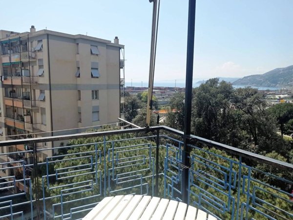 appartamento in vendita a Genova in zona Palmaro / Pra'