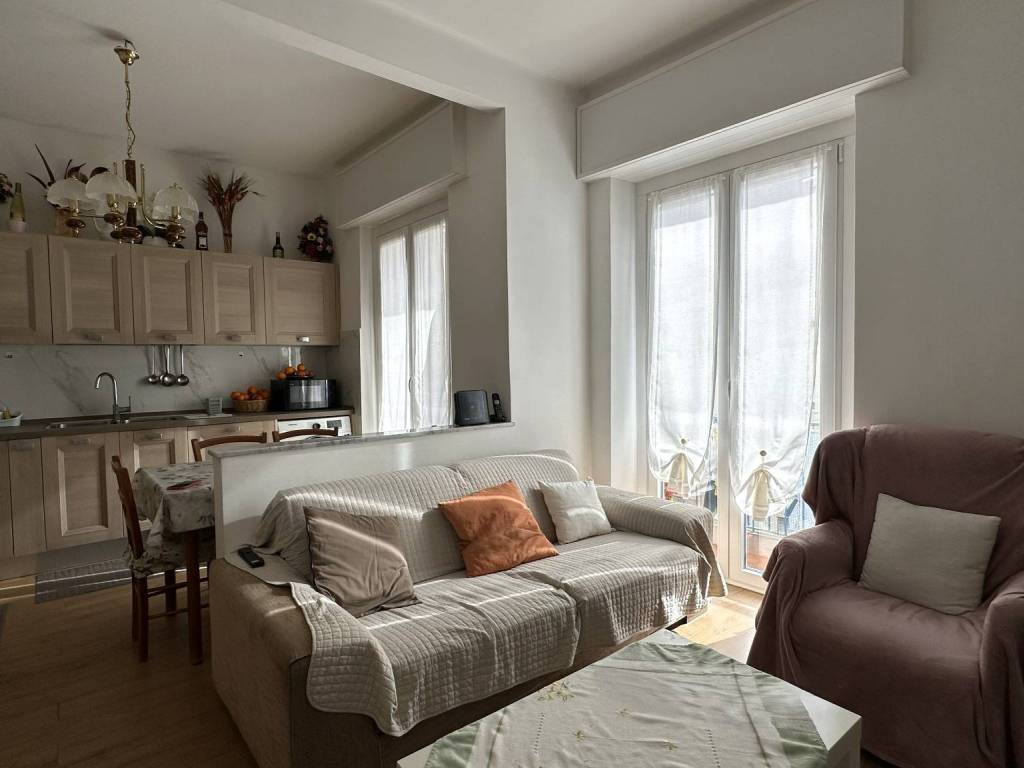 appartamento in vendita a Genova in zona Oregina