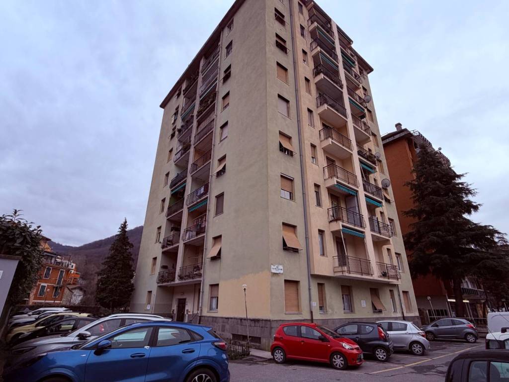 appartamento in vendita a Genova in zona Molassana