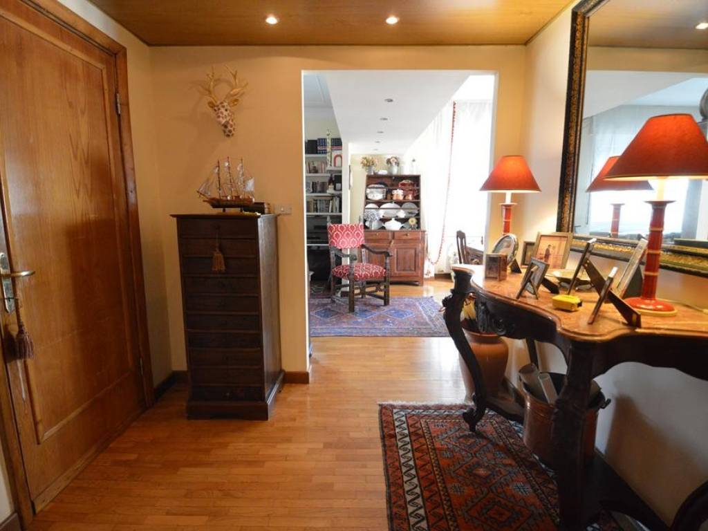 appartamento in vendita a Genova in zona Sestri Ponente