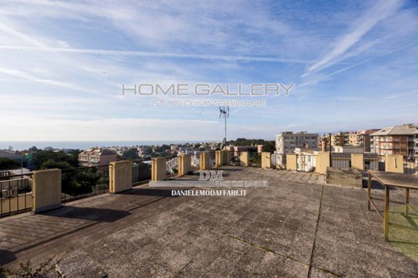 casa indipendente in vendita a Genova in zona Albaro