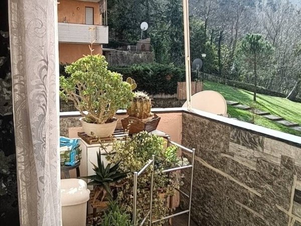 appartamento in vendita a Genova in zona Struppa