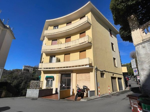 appartamento in vendita a Genova in zona Pegli