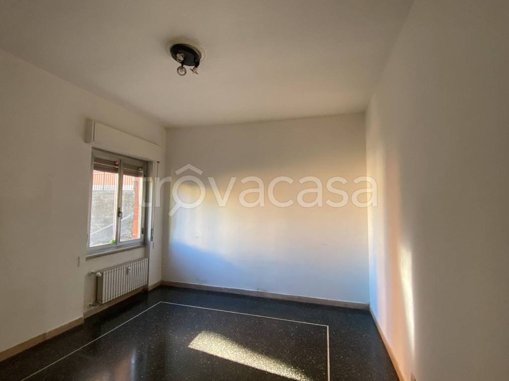 appartamento in vendita a Genova in zona Bolzaneto