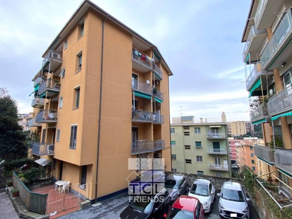 appartamento in vendita a Genova in zona Sturla