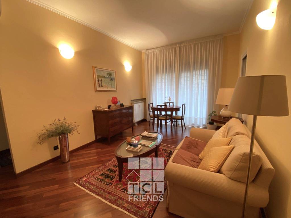 appartamento in vendita a Genova in zona Sturla