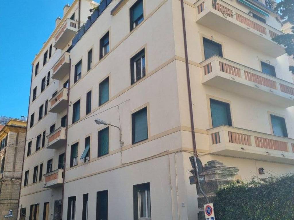 appartamento in vendita a Genova in zona Pegli