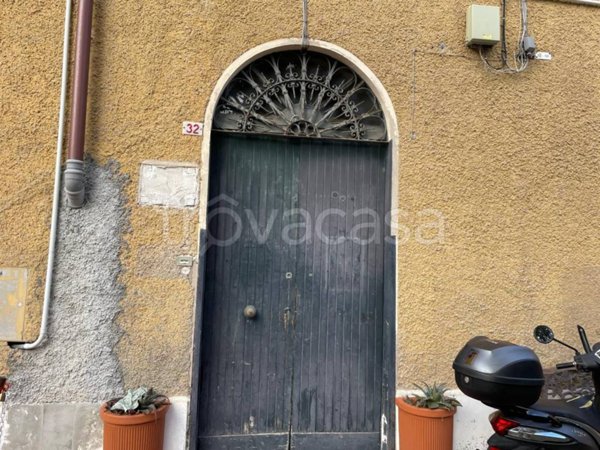 locale commerciale in vendita a Genova in zona Nervi