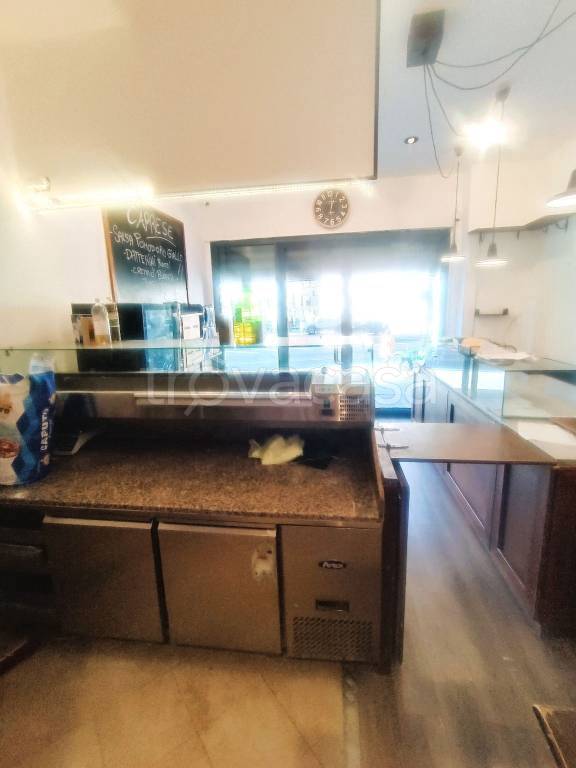 negozio in vendita a Genova in zona Sottoripa / Maddalena / Molo