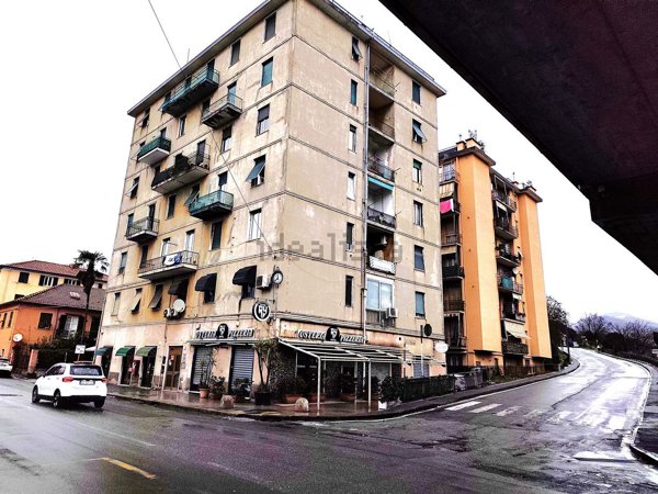 appartamento in vendita a Genova in zona Pontedecimo